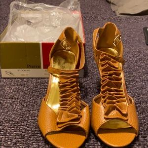 Gold shoes